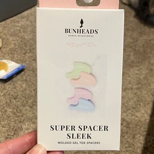 NWT Bunheads Super Spacer Sleek Molded Gel Toe Spacers Green/pink 2pr/4 spacers